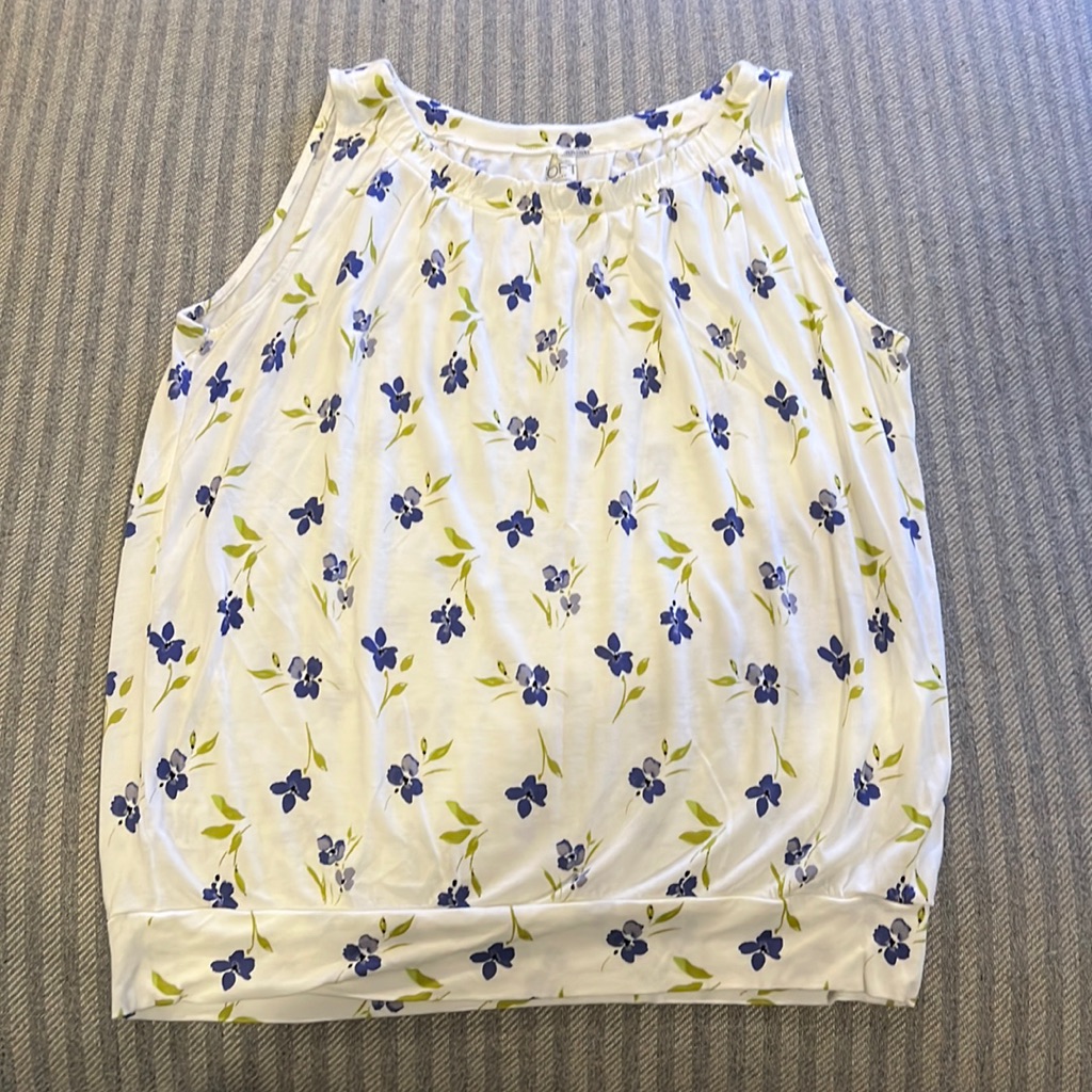 Flowered Loft Top